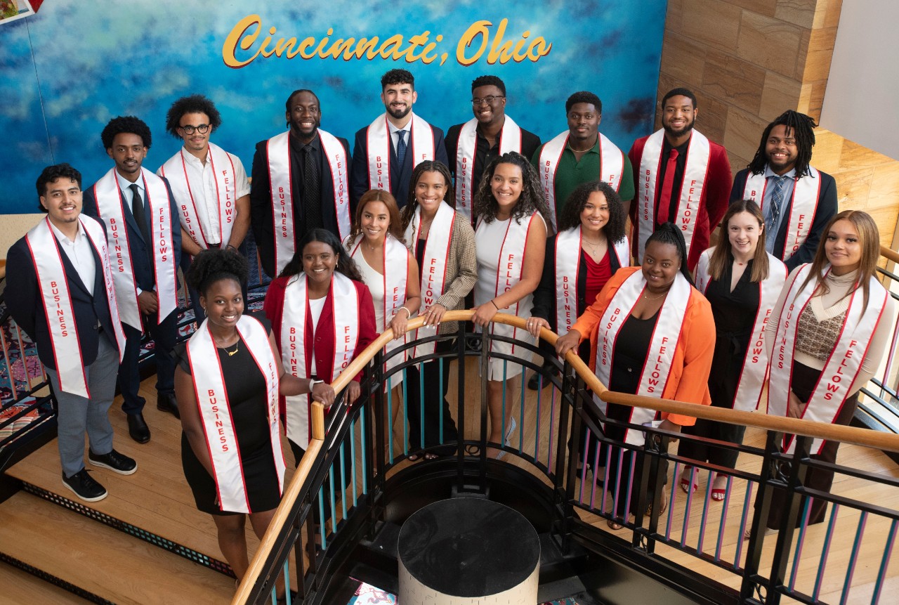 0418BusinessFellowsToast0356