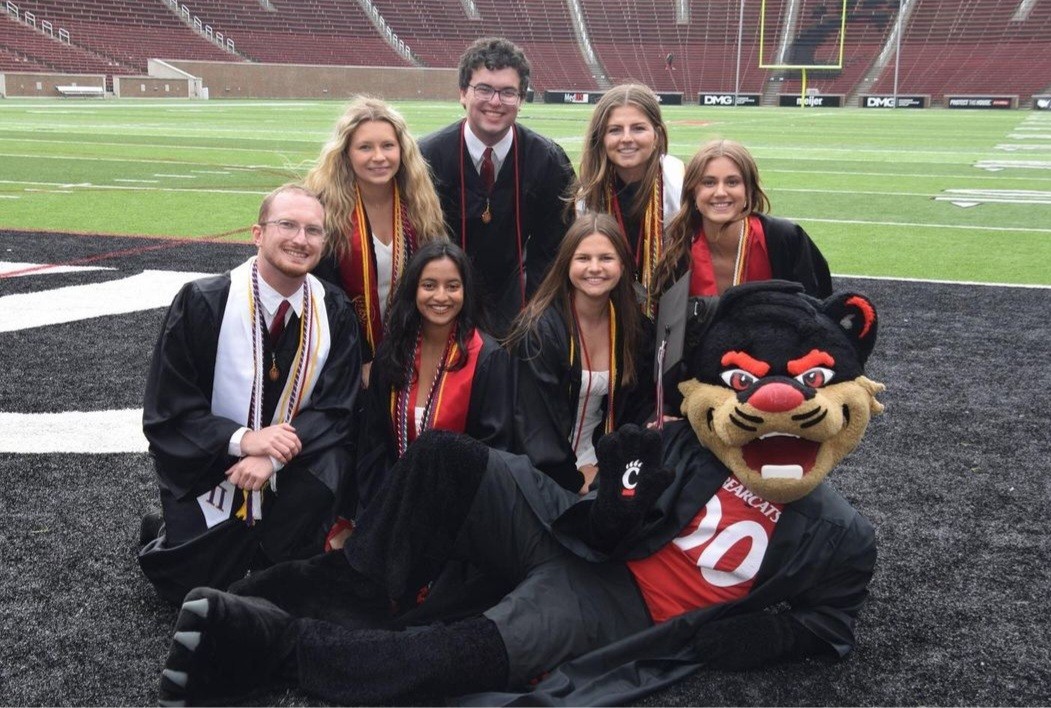honors-students-with-Bearcat